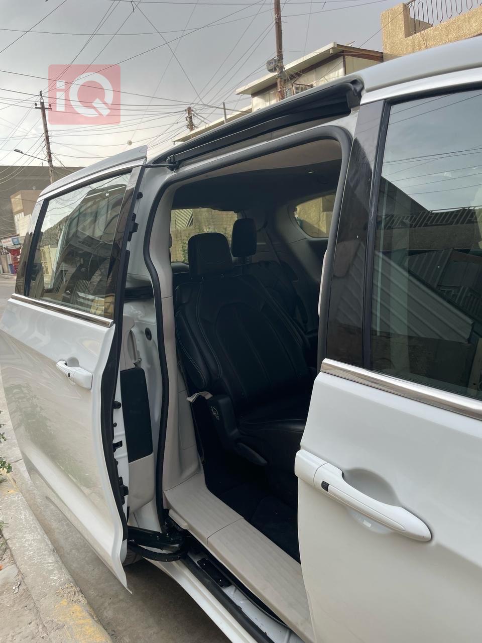 Chrysler Pacifica